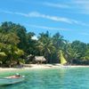 Фиджи, Ломаивити, Остров Лелеувия, пляж, вид с моря