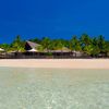 Fiji, Mamanucas, Castaway island, beach, clear water