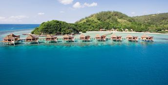 Fiji, Mamanucas, Malolo island, Likuliku Lagoon, overwater bungalows