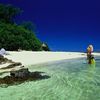 Fiji, Mamanucas, Wadigi island, beach, clear water
