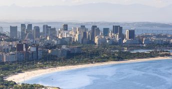 Brazil, Rio, Flamengo beach, skyline