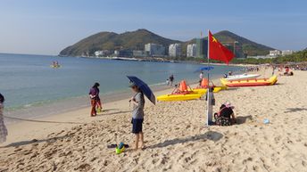 China, Hainan, Dadonghai beach, sand