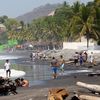 El Salvador, El Tunco beach, snags