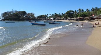 El Salvador, Los Cobanos beach, water edge