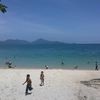 Malaysia, Langkawi, Tengkorak beach, children