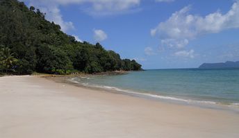 Malaysia, Langkawi, Tengkorak beach, view to left