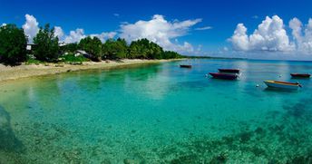 Tuvalu, Funafuti island, clear water