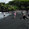 Гавайи, Мауи, Уайанапанапа, пляж с черным песком