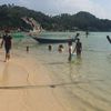 Thailand, Koh Tao, Chalok Baan Kao beach, water edge