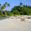 Alifu Dhaalu, Dhangethi beach, wet sand