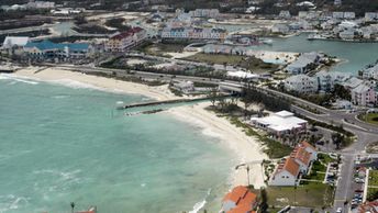 Bahamas, Nassau, Sandyport beach