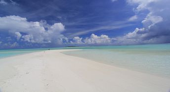Maldives, Alifu Dhaalu, Fenfushi beach