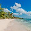 Grand Cayman, Bodden beach, water edge