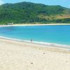 Indonesia, Lombok, Mawun beach (left)