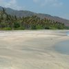 Lombok, Setangi beach, wet sand