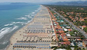 Italy, Tuscany, Forte Dei Marmi beach