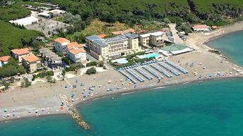 Italy, Tuscany, Marina di Cecina beach