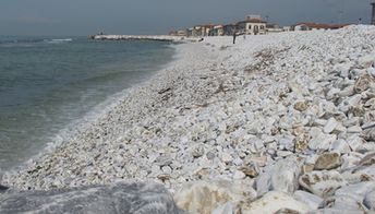 Italy, Tuscany, Marina di Pisa beach