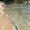 Тоскана, Джильо, Пляж Канелле, кромка воды