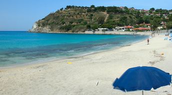 Italy, Calabria, Ricadi beach, hill