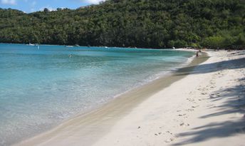 USVI, St. Thomas, Magens Bay beach