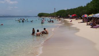 Venezuela, Isla Larga island, beach