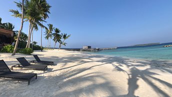 Даалу, о. Воммули, St. Regis Maldives Vommuli Resort, пляж