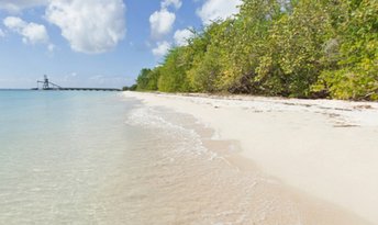 Guadeloupe, Marie-Galante, Folle Anse beach, port