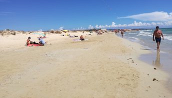 Italy, Apulia, Torre Pali beach