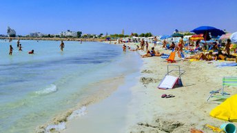 Italy, Apulia, Torre San Giovanni beach