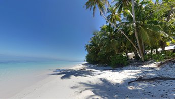 Maldives, Dhaalu, Rinbudhoo island, bikini beach