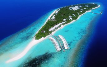 Maldives, Raa Atoll, Dhigali Maldives island, aerial view