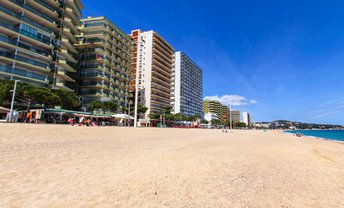 Spain, Costa Brava, Platja d'Aro beach