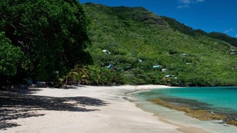 Bequia, Lower Bay beach