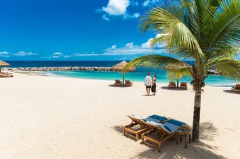 Grenada, Pink Gin beach, Sandals