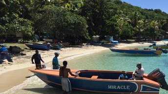 Mustique, Britannia Bay beach, boats