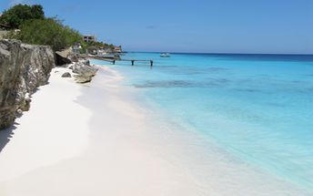 Bonaire, Bachelor's beach, white sand