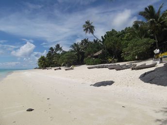 Cook Islands, Aitutaki atoll, Western beach, Pacific Resort, kayaks