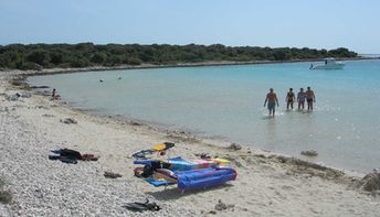 Croatia, Cres, Meli Bay beach, pebble & sand