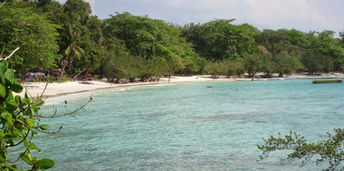 Thailand, Pattaya, Ko Samet, Ao Wai beach, view from water