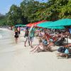 Thailand, Pattaya, Ko Samet, Ao Wong Duan beach, crowd