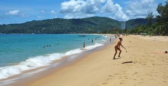 Thailand, Phuket, Karon beach, wet sand