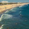 USA, California, Santa Monica beach, view to east