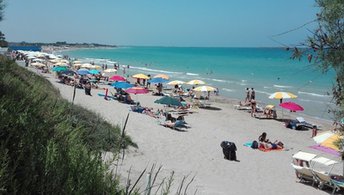 Italy, Apulia, Posticeddu beach