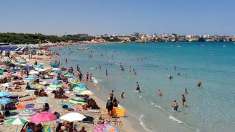 Italy, Apulia, Torre dell'Orso beach