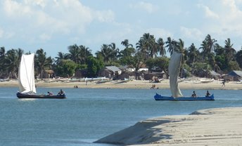 Madagascar, Morondava beach, boats