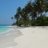 Maldives, Noonu, Fodhdhoo island, beach