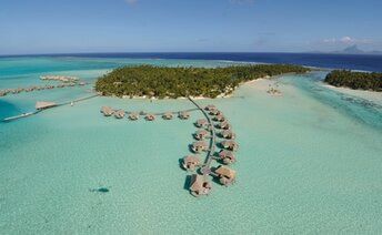 French Polynesia, Taha'a, Motu Tautau, Le Taha'a by Pearl Resorts, aerial view