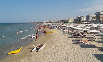 Italy, Marche, Senigallia beach, south, view from pier