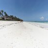 Tanzania, Zanzibar, Pingwe beach, white sand